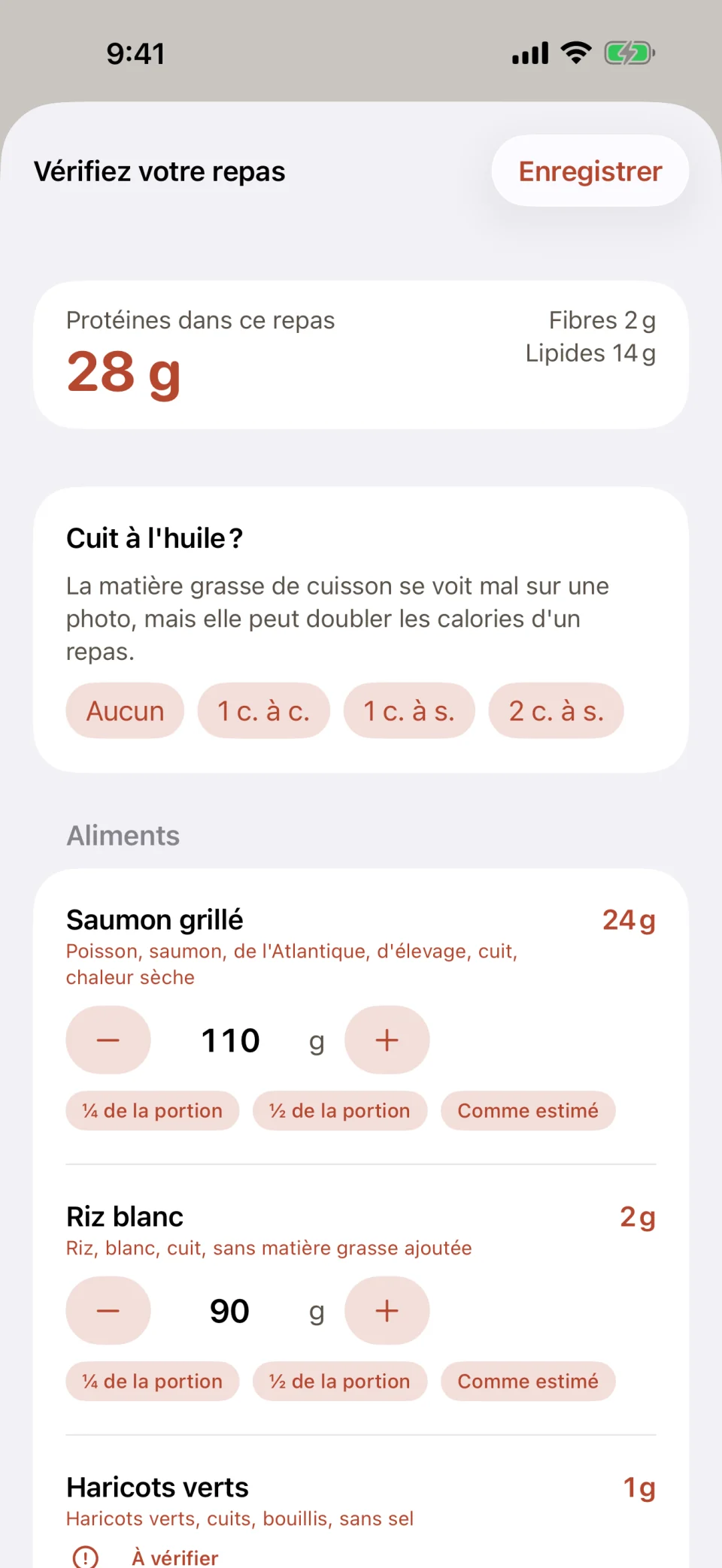 L’écran « Vérifiez votre repas » de Glutide après une photo de saumon grillé, de riz blanc et de haricots verts : 28 grammes de protéines au total, une question sur l’huile de cuisson et chaque aliment avec un poids en grammes que l’on peut modifier.