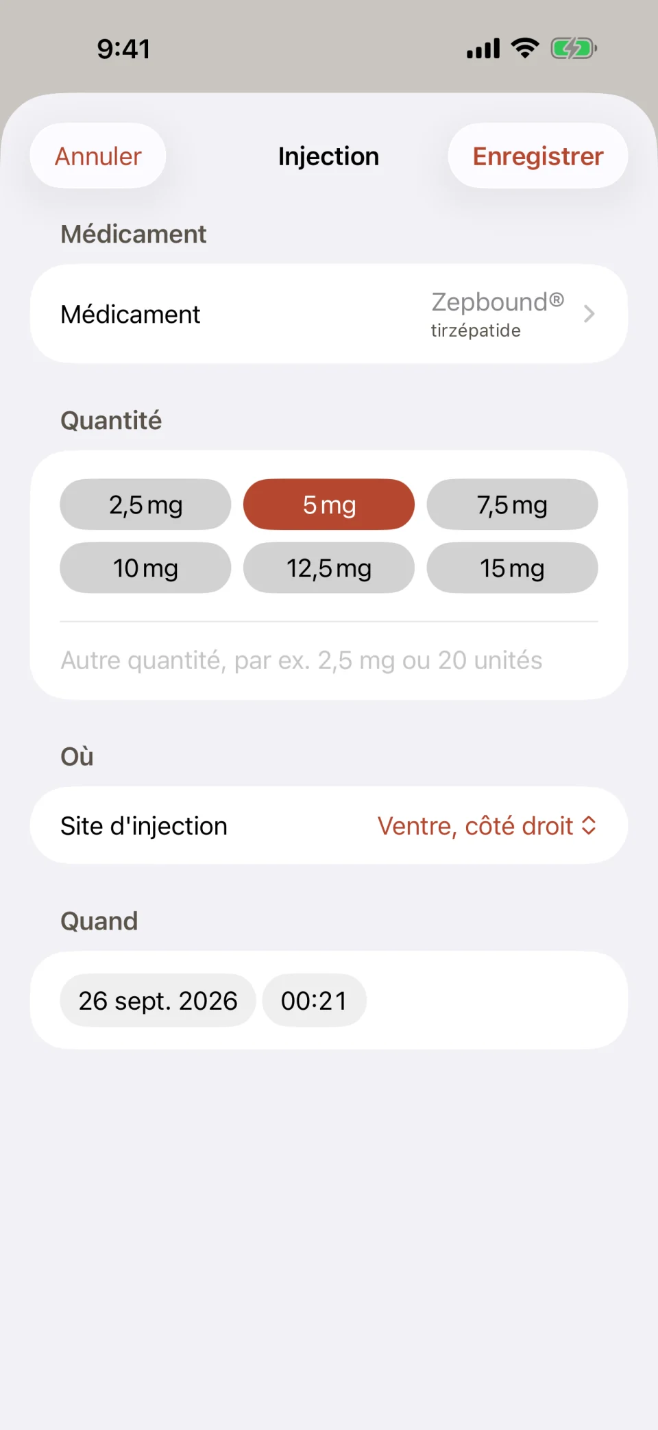 L’écran « Enregistrer une injection » de Glutide : Zepbound (tirzépatide) comme médicament, des boutons de dose de 2,5 mg à 15 mg avec 5 mg sélectionné, le site d’injection réglé sur Ventre, côté droit, et la date et l’heure de la dose.